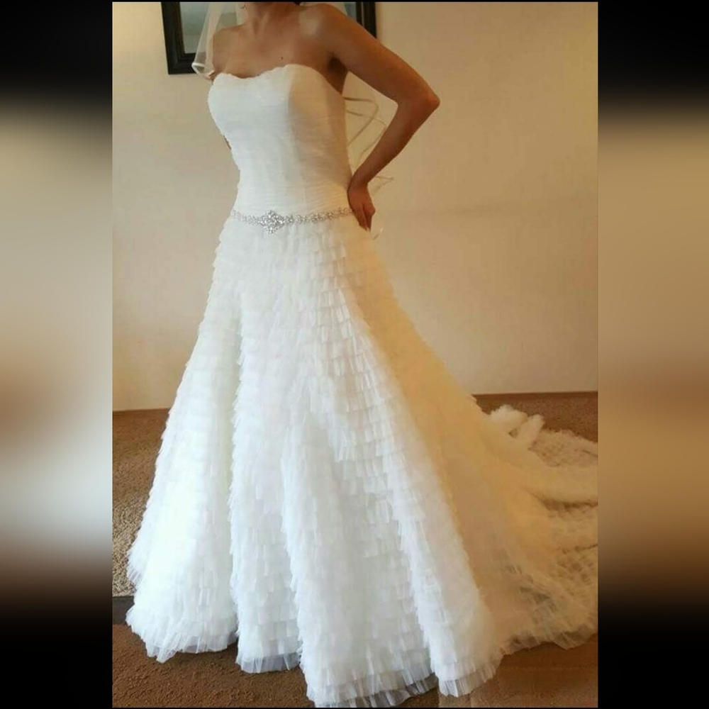 GALINA Signature Ivory color Size 12